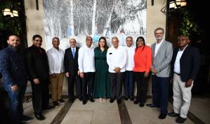 Ministro de Obras P&uacute;blicas se re&uacute;ne con el senador Adriano Espaillat y comitiva