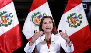 Boluarte cesa al ministro de Economía y remodela otros tres ministerios en Perú