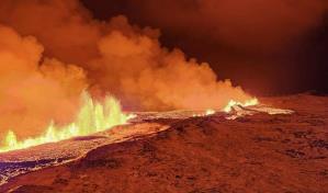 Erupción volcánica al norte de Grindavík, Islandia