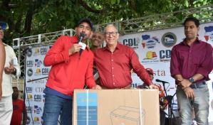 Locutores de todo el país celebran la Navidad en medio de concurso y regalos