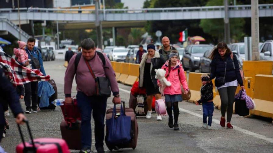 ACNUR confirma que suprimirá 3,500 empleos y reducirá costes un 30 % ante falta de fondos ACNUR confirma que suprimirá 3,500 empleos y reducirá costes un 30 % ante falta de fondos