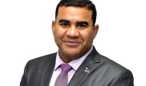 Candidato a diputado por Dajabón devuelve bonos a gobernadora