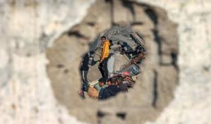 Líder de Hamás llega a El Cairo para negociar un alto el fuego en la guerra en Gaza