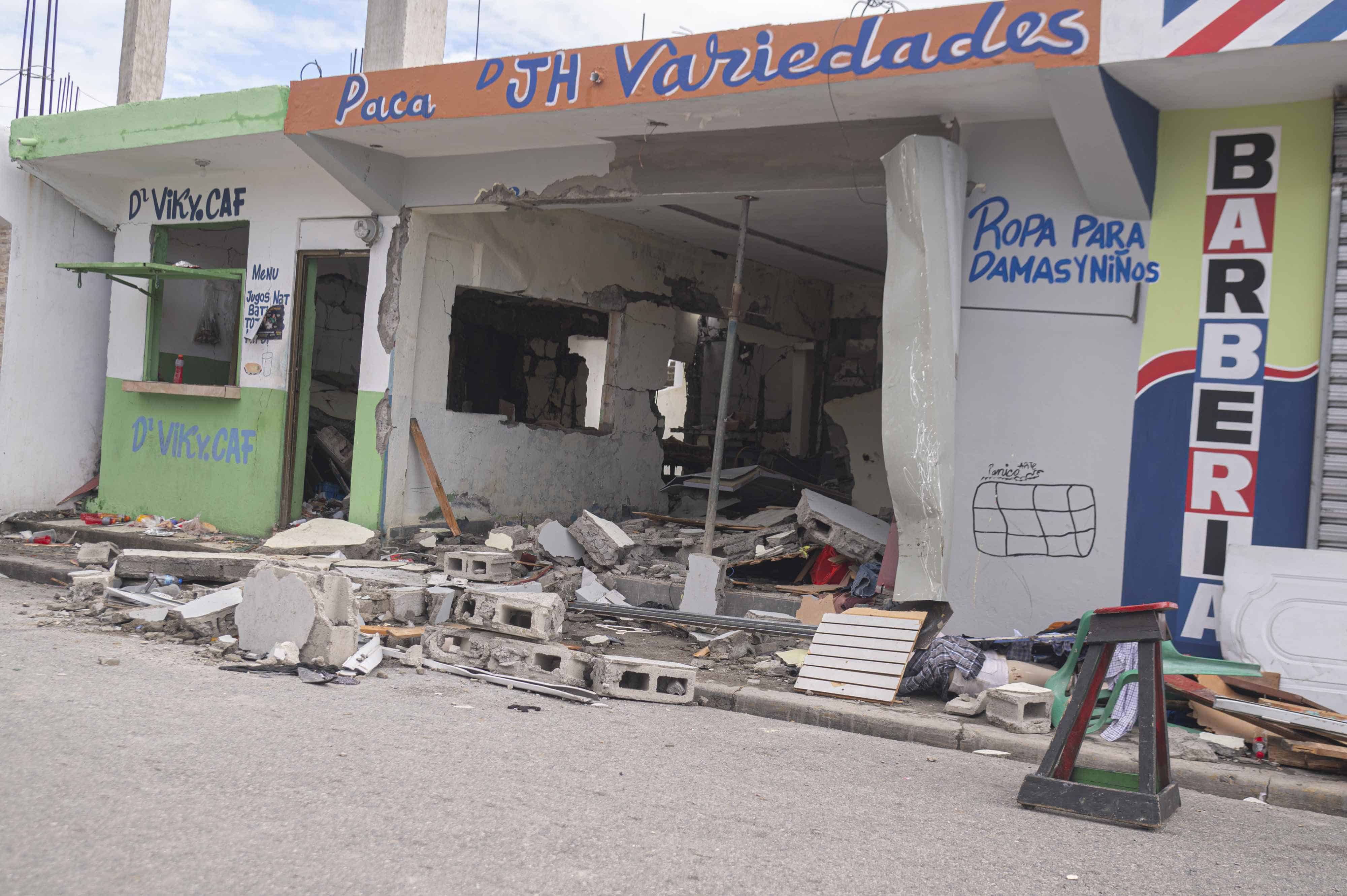 Local afectado por la explosión de un tanque de gas en Palenque, San Cristóbal.