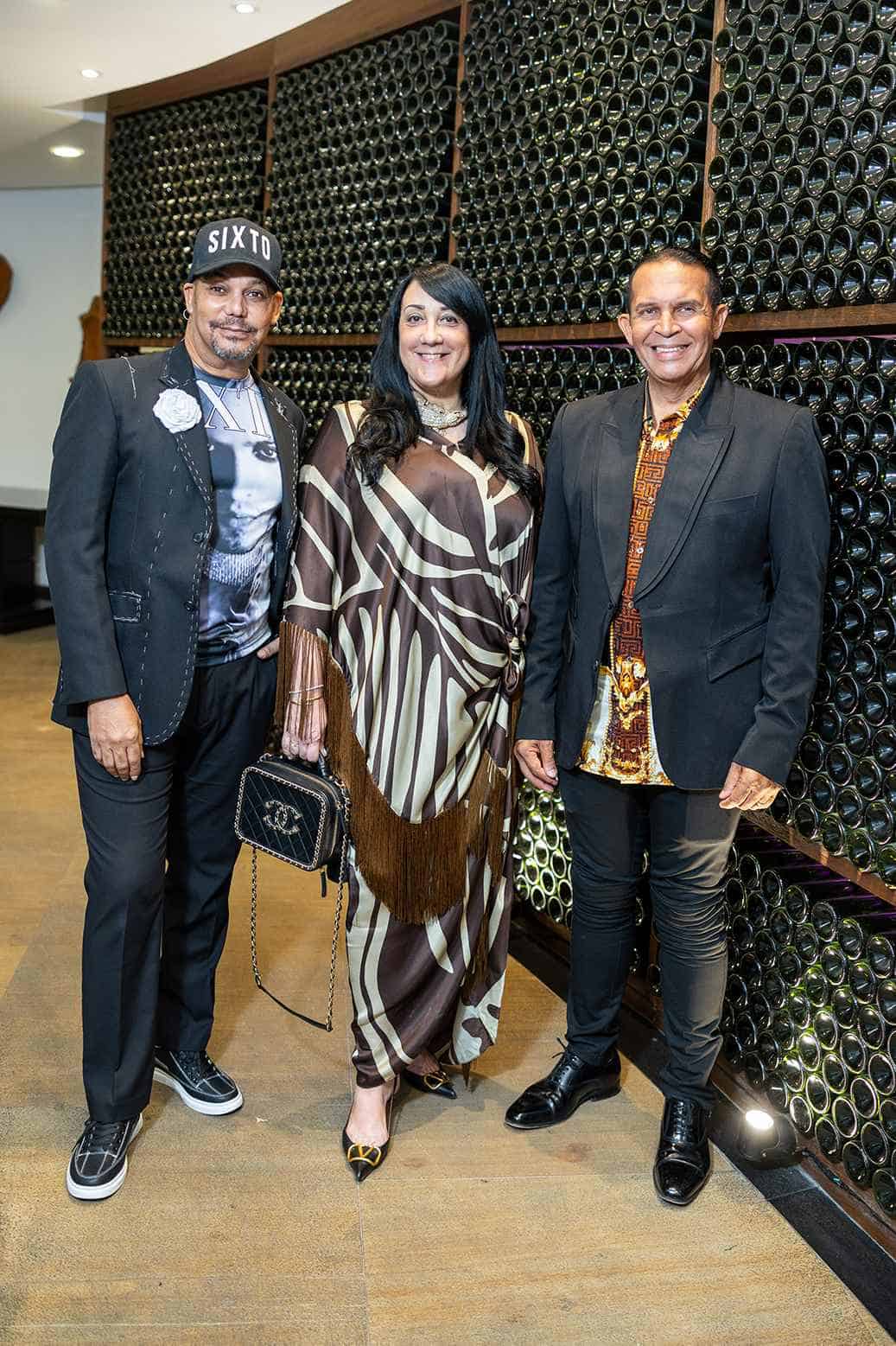 Sixto Nolasco, Giannina Azar y Robert Flores