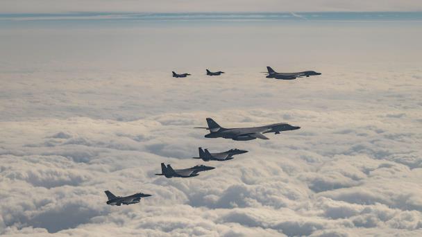Rusia dice que intentó interceptar aviones de Estados Unidos sobre mar de Barents