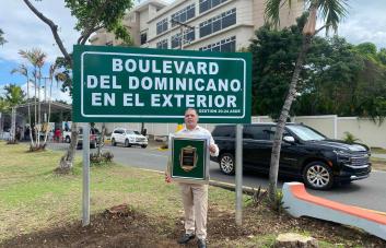 Asociación de bodegueros de NY recibe reconocimiento en República Dominicana