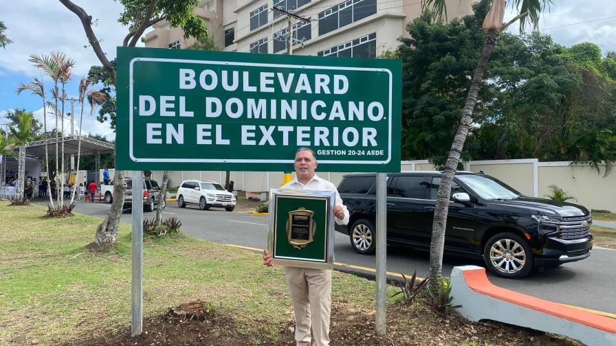 Asociación de bodegueros de NY recibe reconocimiento en República Dominicana