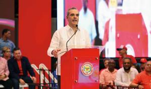 Luis Abinader llama a tregua navideña; los partidos ponen condiciones