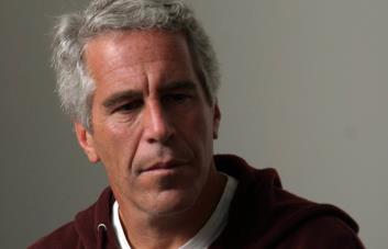 ¿Quiénes aparecen en los documentos desclasificados sobre Epstein y por qué?
