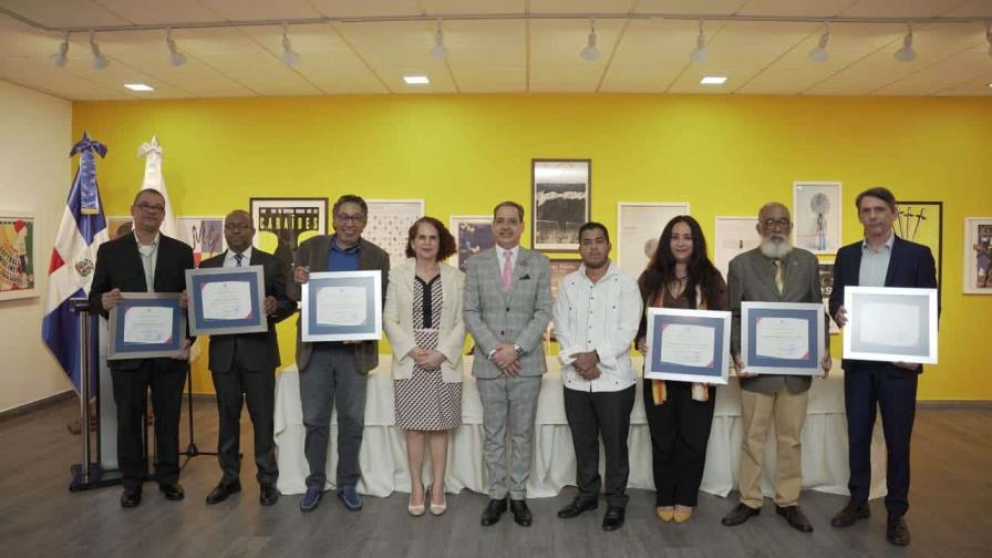 El Ministerio de Cultura premia a escritores dominicanos