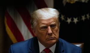 Trump arremete contra decisión del Supremo de Colorado que lo descalifica para primarias