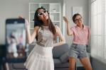 El 32 % de los adolescentes hispanos en EE.UU. usa casi constantemente TikTok