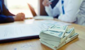 El Gobierno de EEUU demanda a firma acusada de estafar a hispanos con créditos predatorios