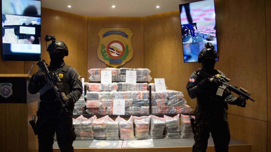 Confiscan más de 1.4 toneladas de posible cocaína en Peravia