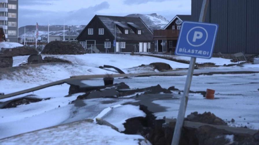 Erupción volcánica baja de intensidad en Islandia, donde la población recupera vida normal