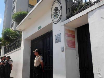 Exvicepresidente de Ecuador pide asilo a México