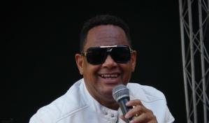 Artista cristiano Rafa Campusano encabeza "fiest&oacute;n" de Navidad en barrios de Santo Domingo