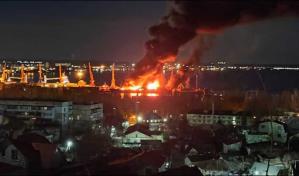 Un bombardeo ucraniano dañó un buque ruso en Crimea