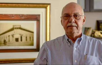 Orden de detención contra expresidente y crítico de Gobierno salvadoreño preocupa a EE.UU.