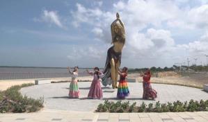Barranquilla rinde homenaje a Shakira con una estatua de bronce de más de 6 metros