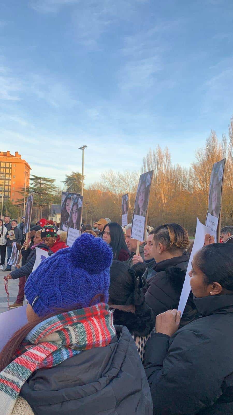 Parte de los asistentes a la manifestación por Gabriela Reyes. 