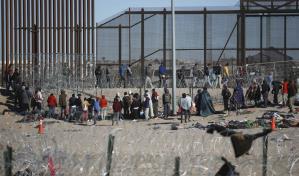 México retira campamento de migrantes en la frontera mientras EEUU intensifica la presión