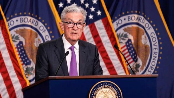 La Fed cierra 2023 con los tipos en máximos en EEUU: ¿cuándo volverán a bajar?