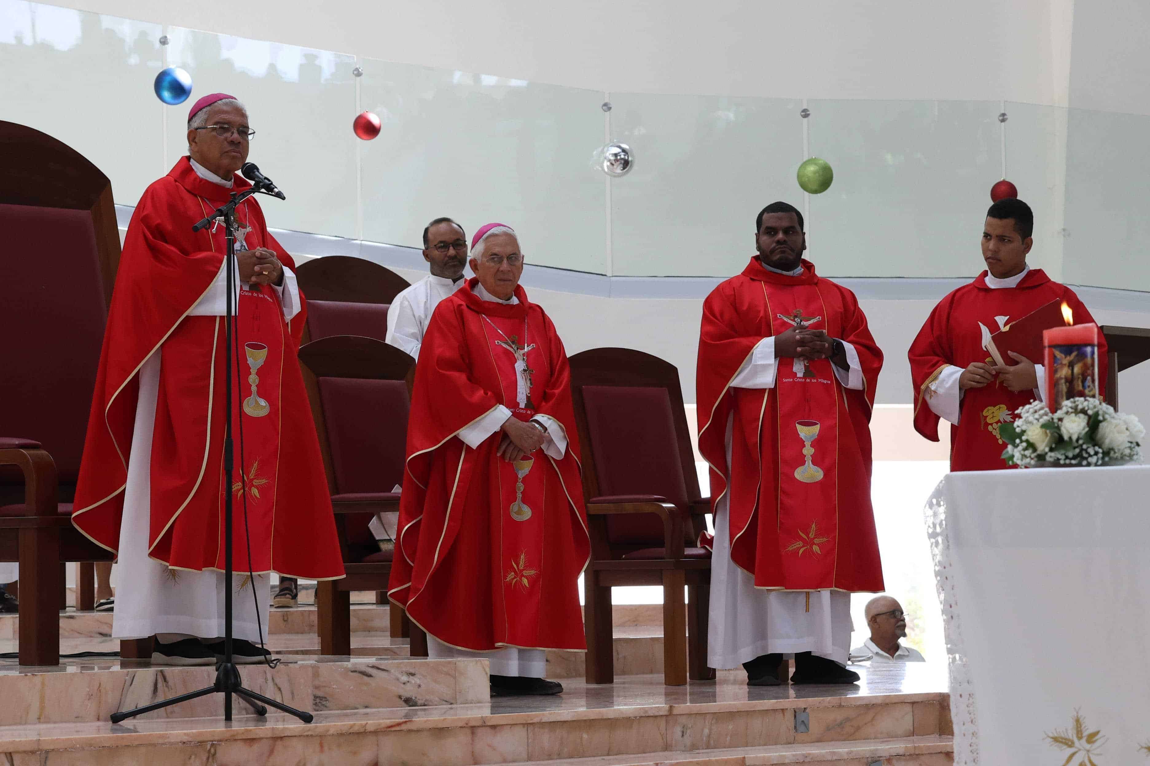 Celebración del Santo Cristo de los Milagros en Bayaguana.