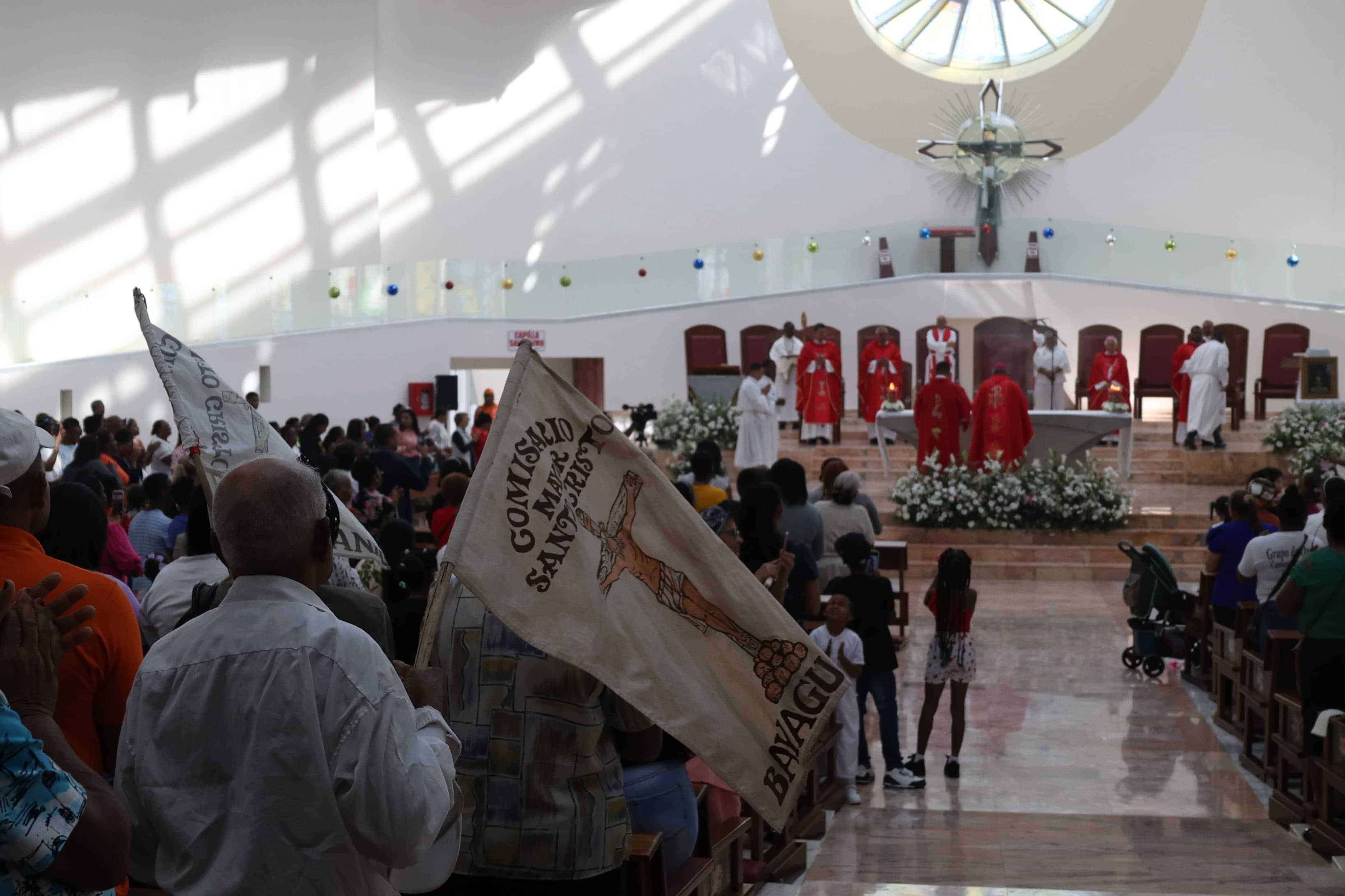 Celebración del Santo Cristo de los Milagros en Bayaguana.