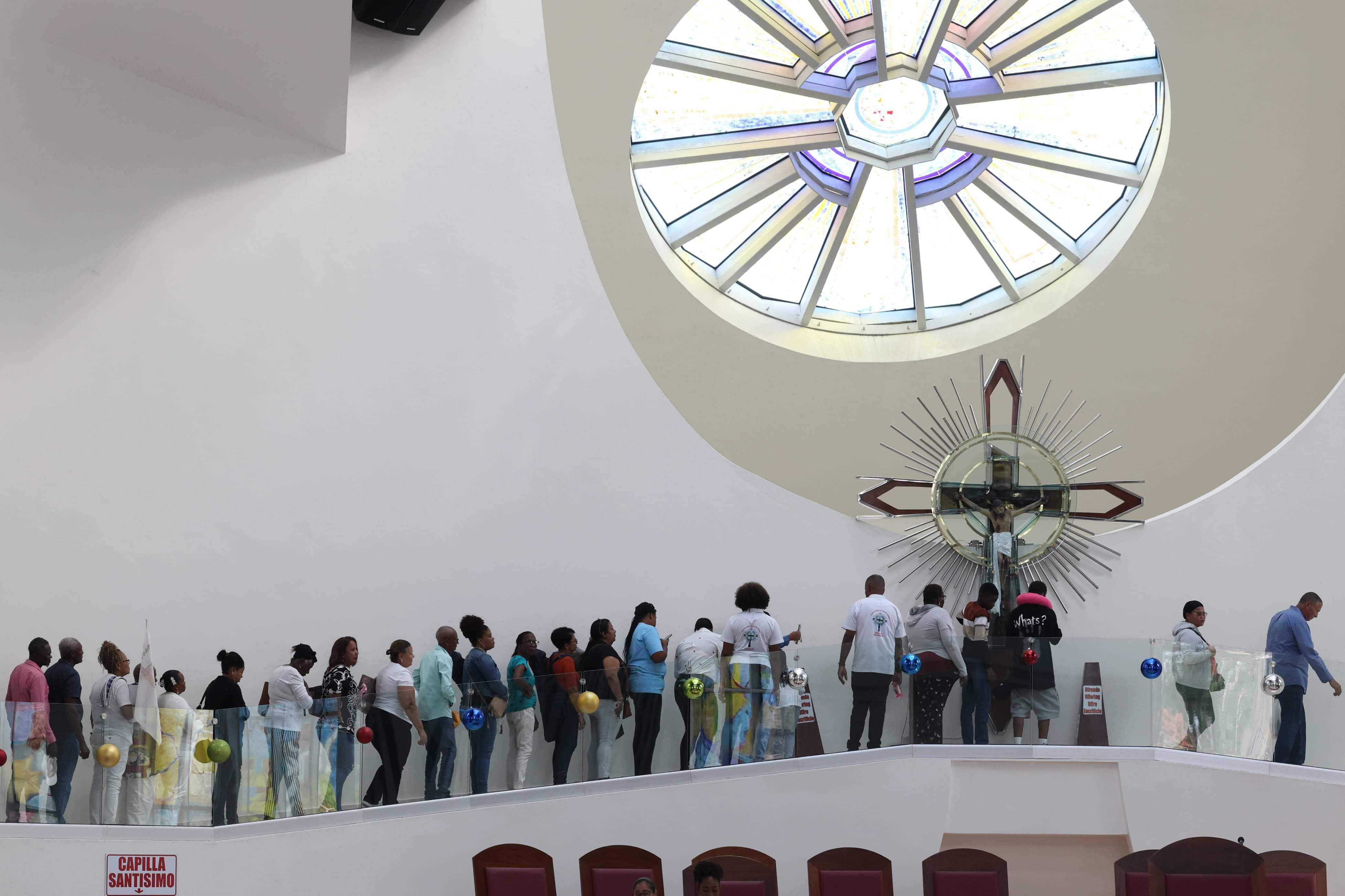 Celebración del Santo Cristo de los Milagros en Bayaguana.