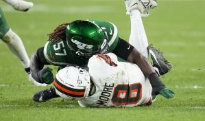 Elijah Moore, de Browns, pasa la noche en hospital tras aterradora conmoción en triunfo sobre Jets