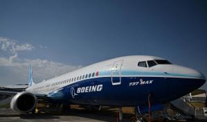 EE.UU. investiga a Boeing por avión que perdió parte del fuselaje en pleno vuelo