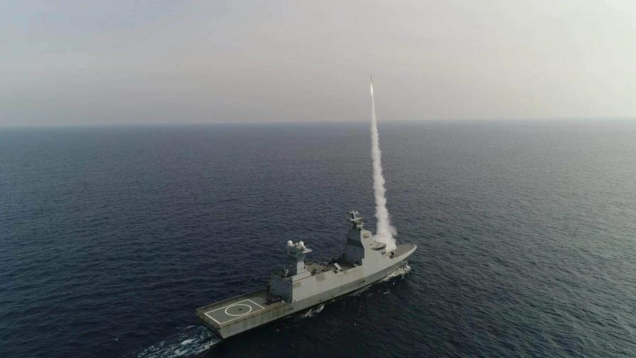 EEUU asegura que derribó un dron y un misil lanzado por los rebeldes hutíes en el Mar Rojo