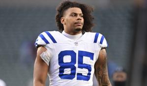 Arrestan al futbolista de los Colts Drew Ogletree por violencia dom&eacute;stica