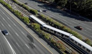 Tren se descarrila e incendia cerca de San Francisco y deja varios heridos