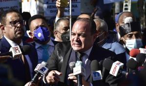 Colegio de Abogados impugna a jueces del TSE y pide su destitución