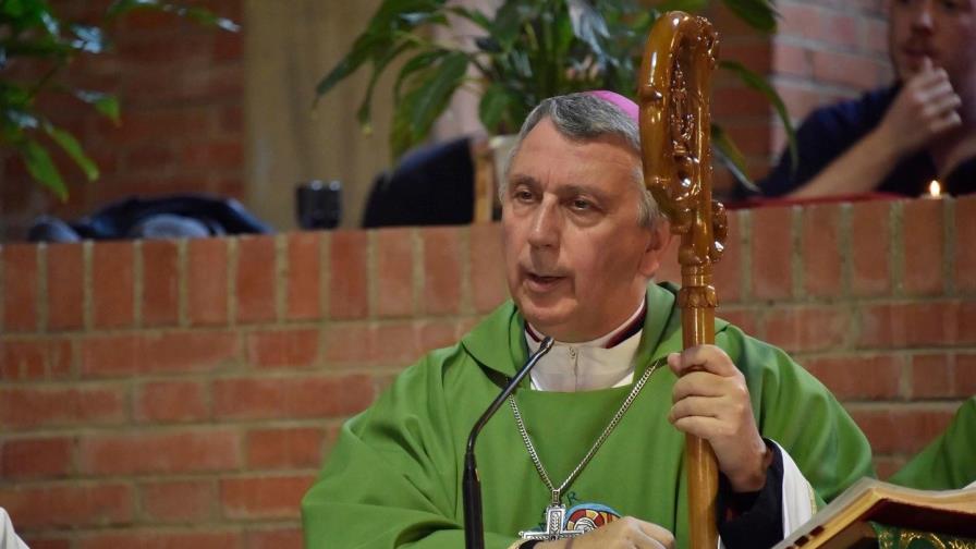 Excomulgan sacerdote italiano por blasfemia; dijo que cónclave que eligió a Francisco no fue válido