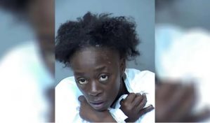 Madre en Arizona es acusada de matar y arrojar el cuerpo de su hija a un basurero en Nochebuena