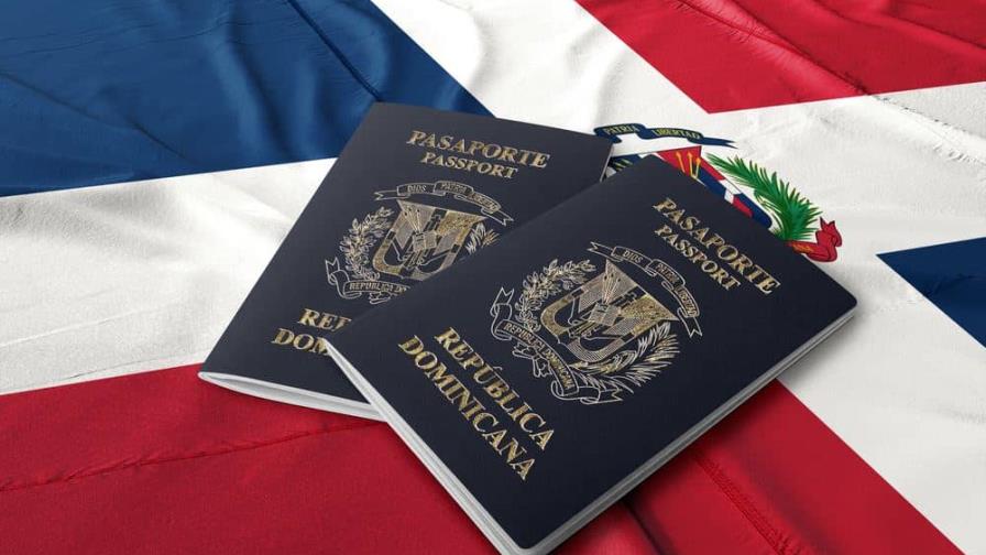 Pasaporte dominicano sube de nivel en ranking global y permite entrar a 72 países sin visa