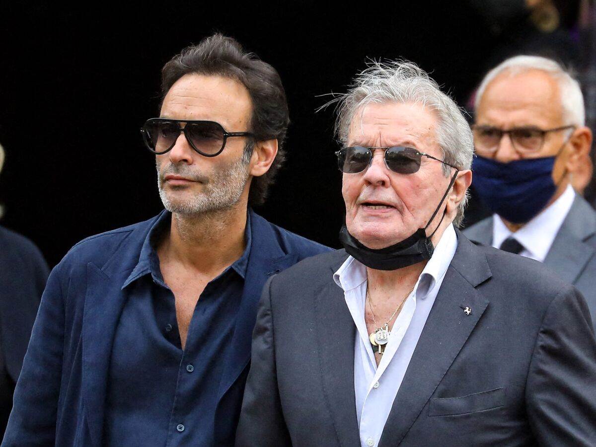 Salud de actor Alain Delon quiebra unidad de su familia - Diario Libre