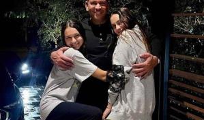 A-Rod est&aacute; de visita con sus hijas en Rep&uacute;blica Dominicana