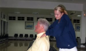 A Clinton le gustaban jóvenes, la revelación de una de las víctimas del caso Epstein