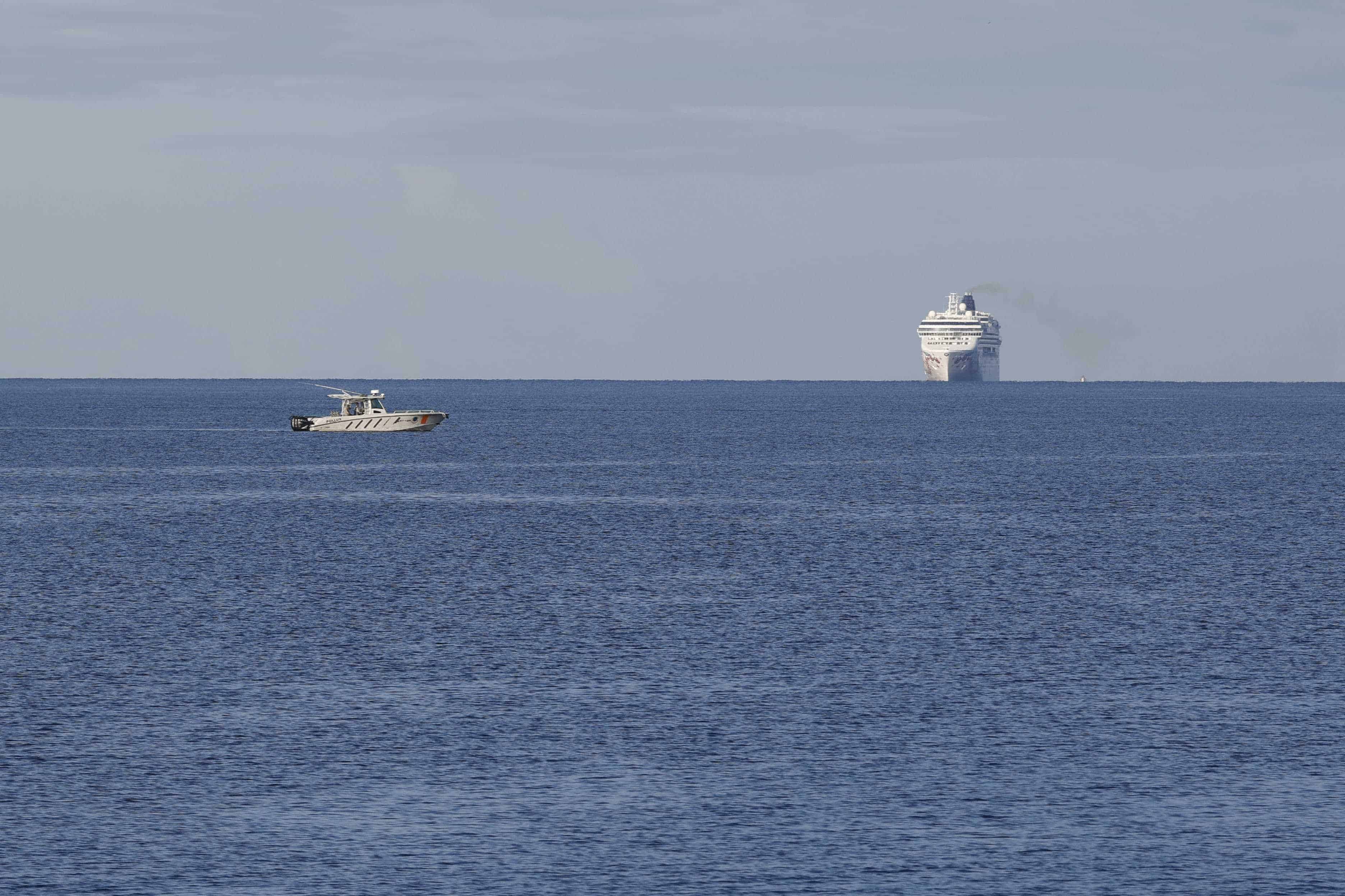 El Norwegian Pearl Cruise cuando se acercaba al Puerto Cabo Rojo, el 4 de enero del 2024.