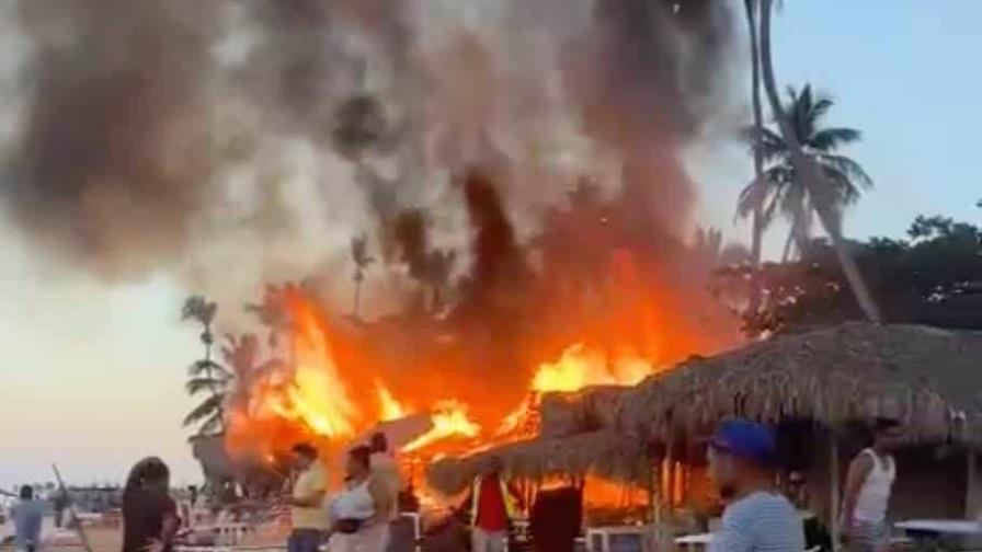 Un incendio afecta varios restaurantes en Las Terrenas, Samaná