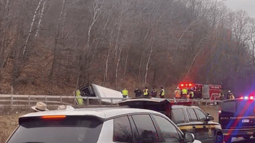 Varios heridos al volcar un autobús turístico con pasajeros al norte de Nueva York