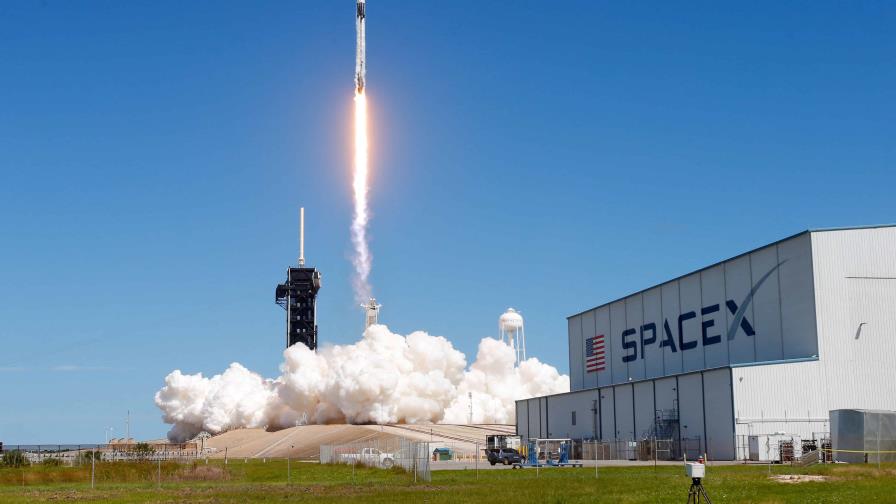 Elon Musk demanda al regulador laboral de EEUU por el despido de empleados en SpaceX