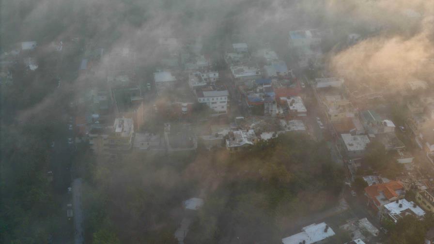 Niebla se apoderó del Gran Santo Domingo este viernes: ¿por qué ocurrió este fenómeno?