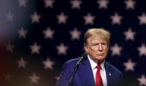 Votantes de Illinois y Massachusetts piden descalificar a Trump de las presidenciales