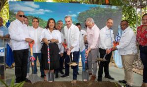 Presidente deja iniciados los trabajos de construcción de toma del acueducto de Bonao